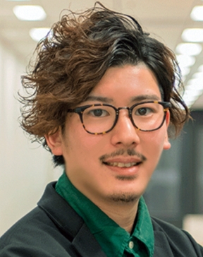 岡 直哉 氏
